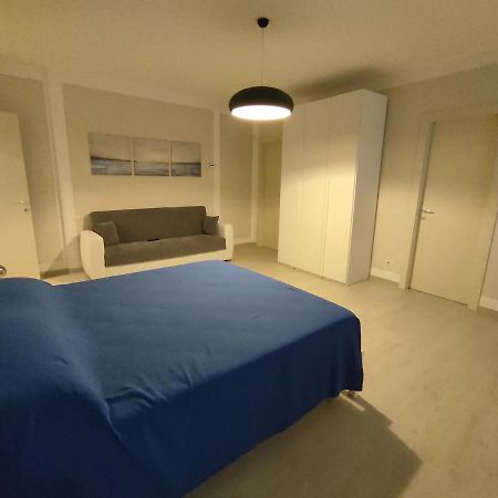 Appartamento Le Rondini C Интра Экстерьер фото