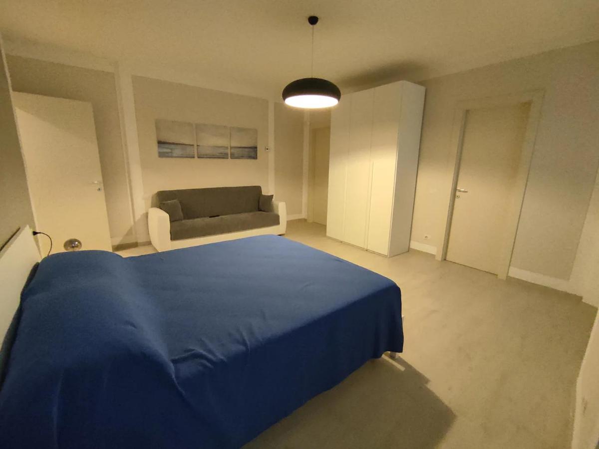 Appartamento Le Rondini C Интра Экстерьер фото